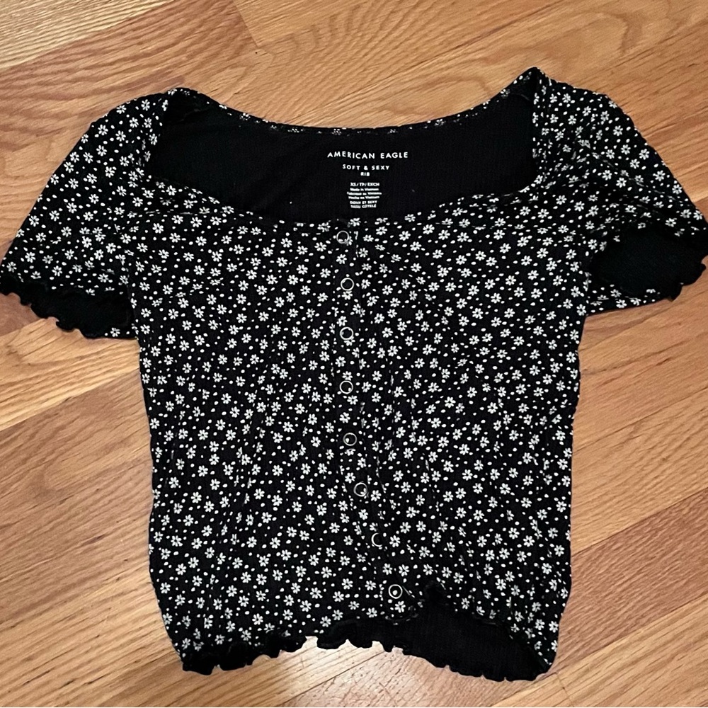 american eagle floral crop top